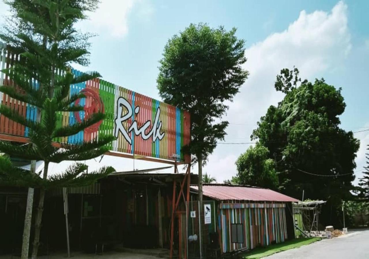 Rick Resort Teluk Intan Buitenkant foto