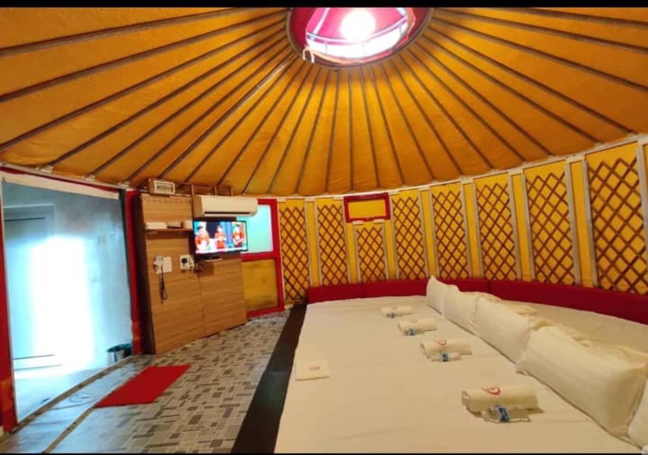 Rick Resort Teluk Intan Buitenkant foto