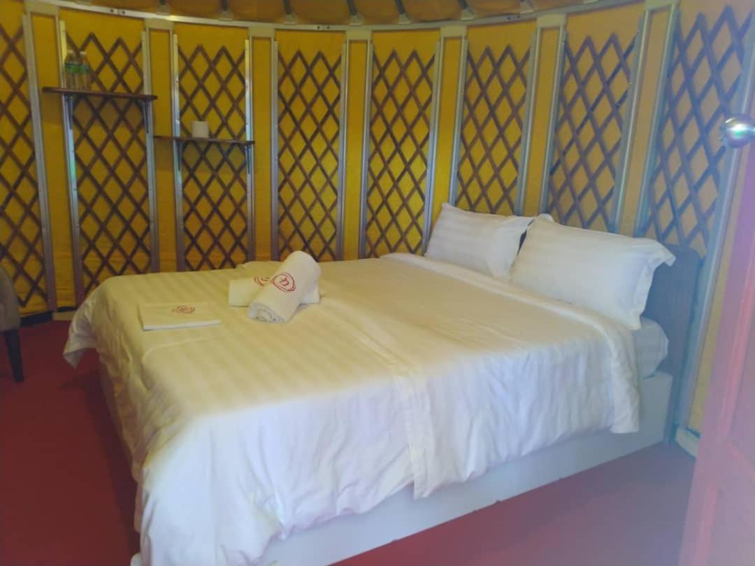 Rick Resort Teluk Intan Buitenkant foto