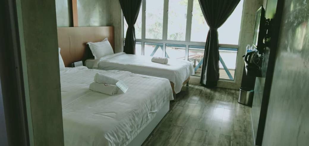 Rick Resort Teluk Intan Buitenkant foto