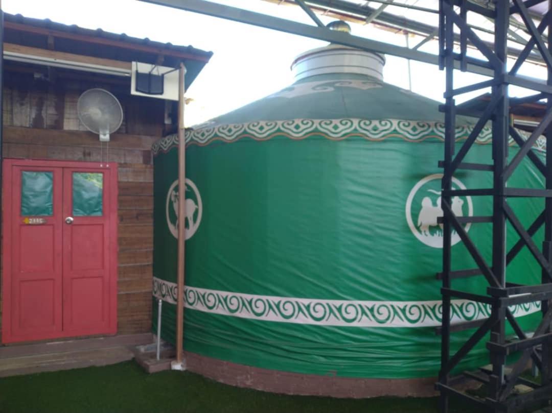 Rick Resort Teluk Intan Buitenkant foto