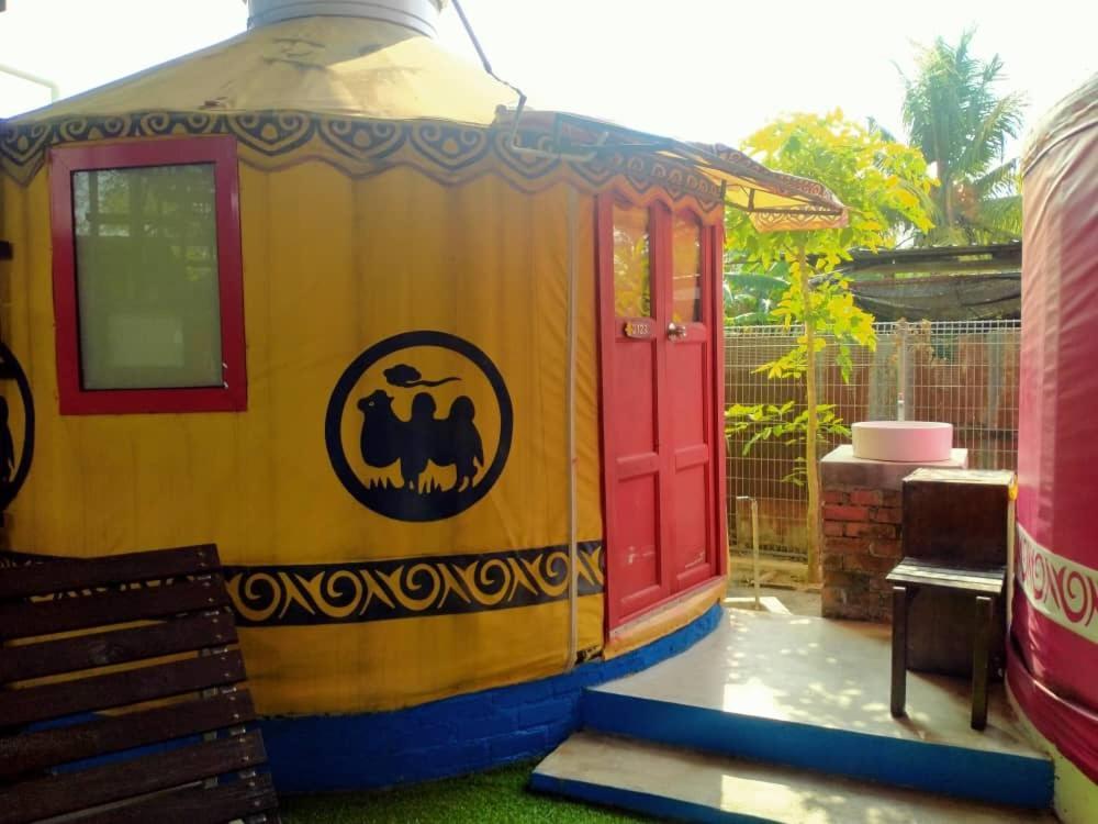 Rick Resort Teluk Intan Buitenkant foto