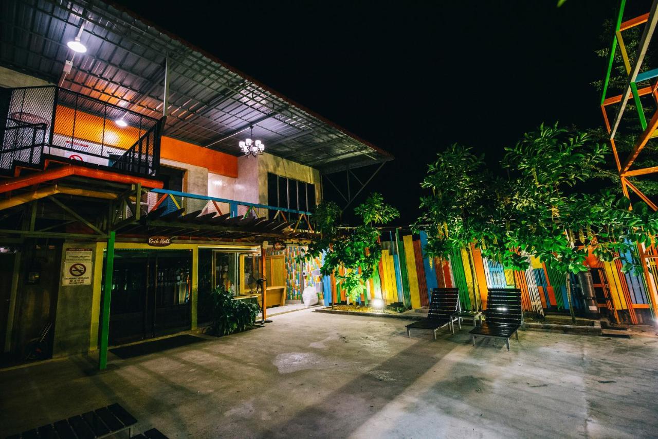 Rick Resort Teluk Intan Buitenkant foto