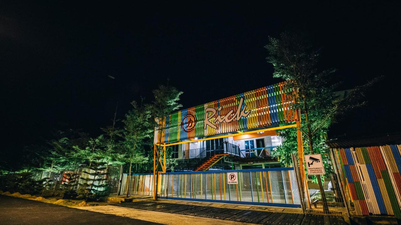 Rick Resort Teluk Intan Buitenkant foto